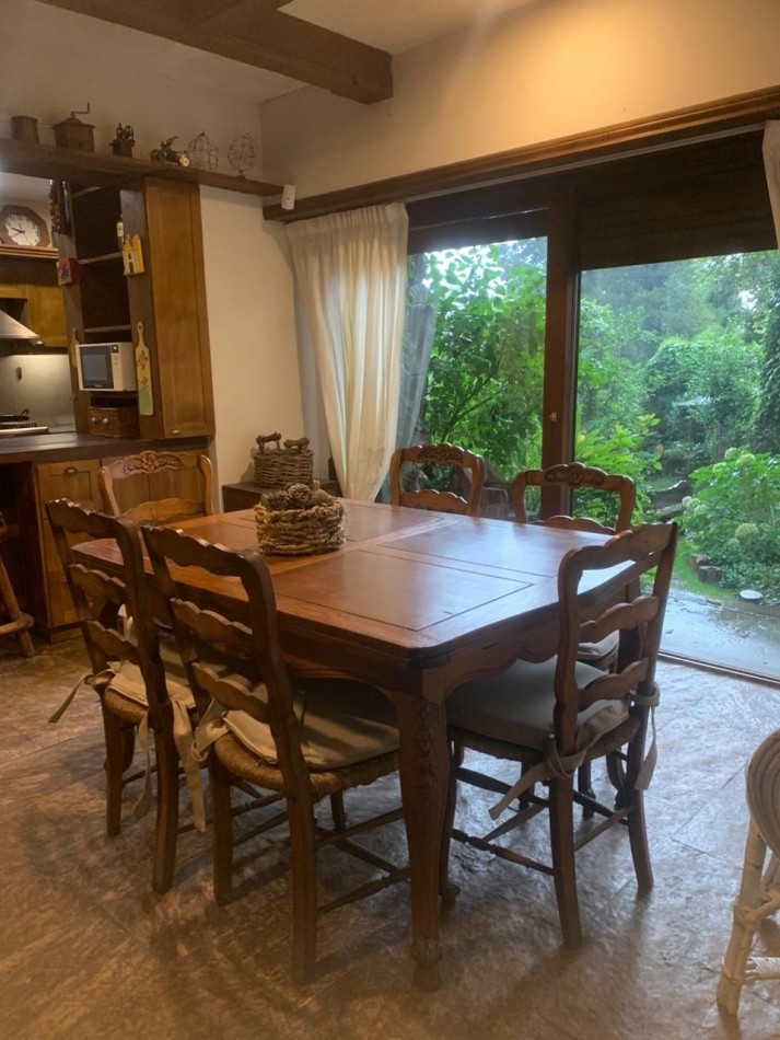 Casa de piedra , Bosque Peralta Ramos, Mar del plata