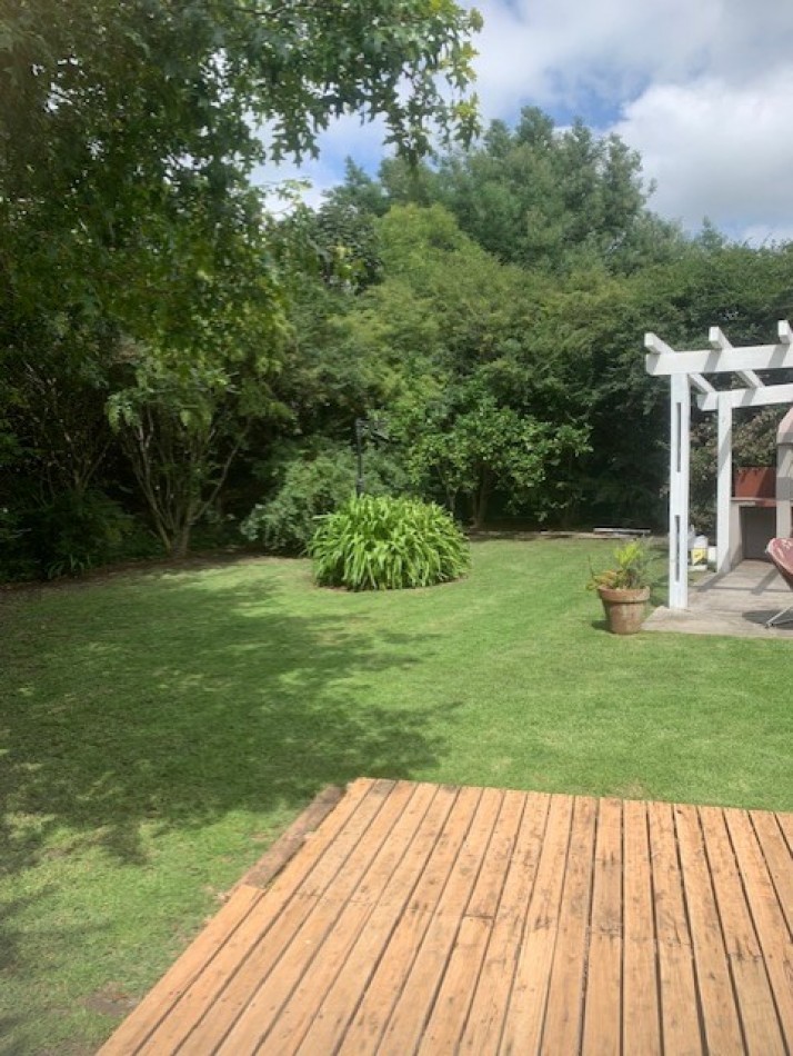 Casa con pileta , Los Pinos Rumenco