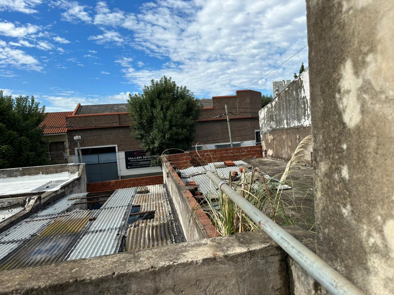 LOCAL CON CONSTRUCCION APTO PARA PROPIEDAD HORIZONTAL CON PLANOS