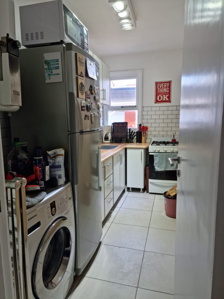 PH 2 AMB A LA CALLE CON BALCON -AVELLANEDA Y LA RIOJA