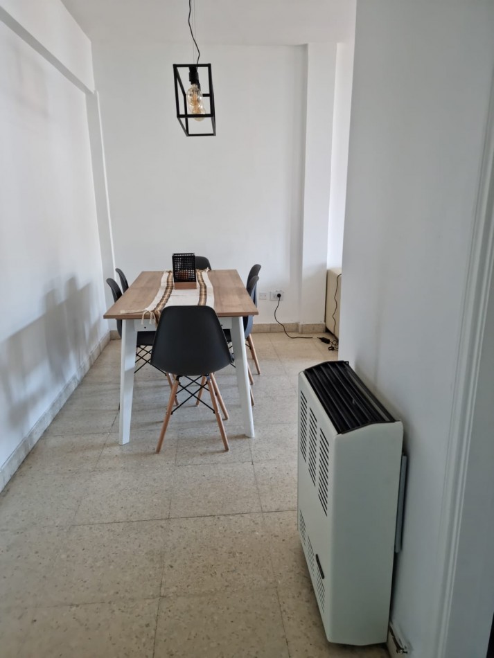 PH 2 AMB A LA CALLE CON BALCON -AVELLANEDA Y LA RIOJA
