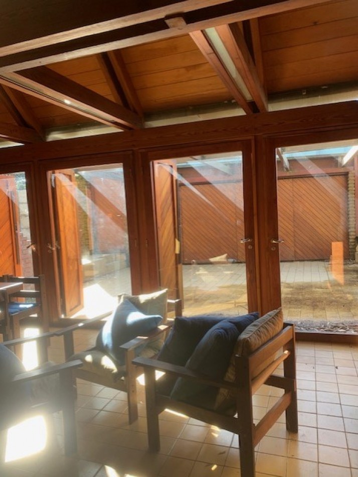 CASA DE LADRILLOS C/ 3 HAB Y PARQUE
