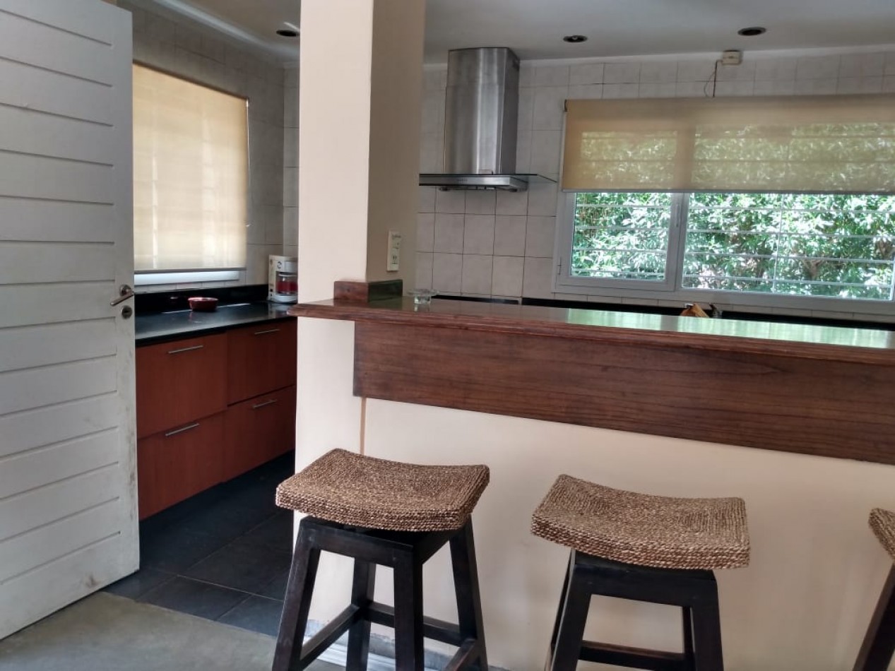 Casa con pileta , Bosque Peralta Ramos