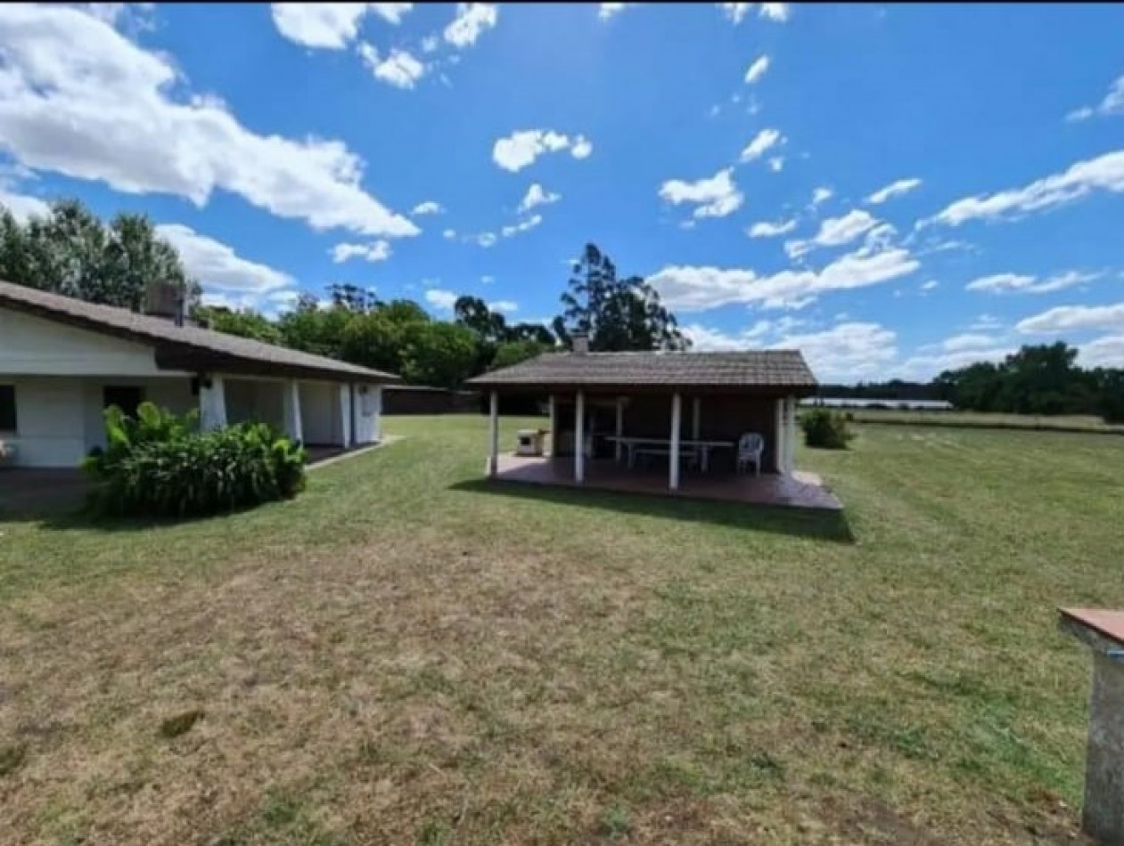 CASA QUINTA C/QUINCHO , PILETA ,CASA DE CASEROS Y GALPON -SIERRA DE LOS PADRES