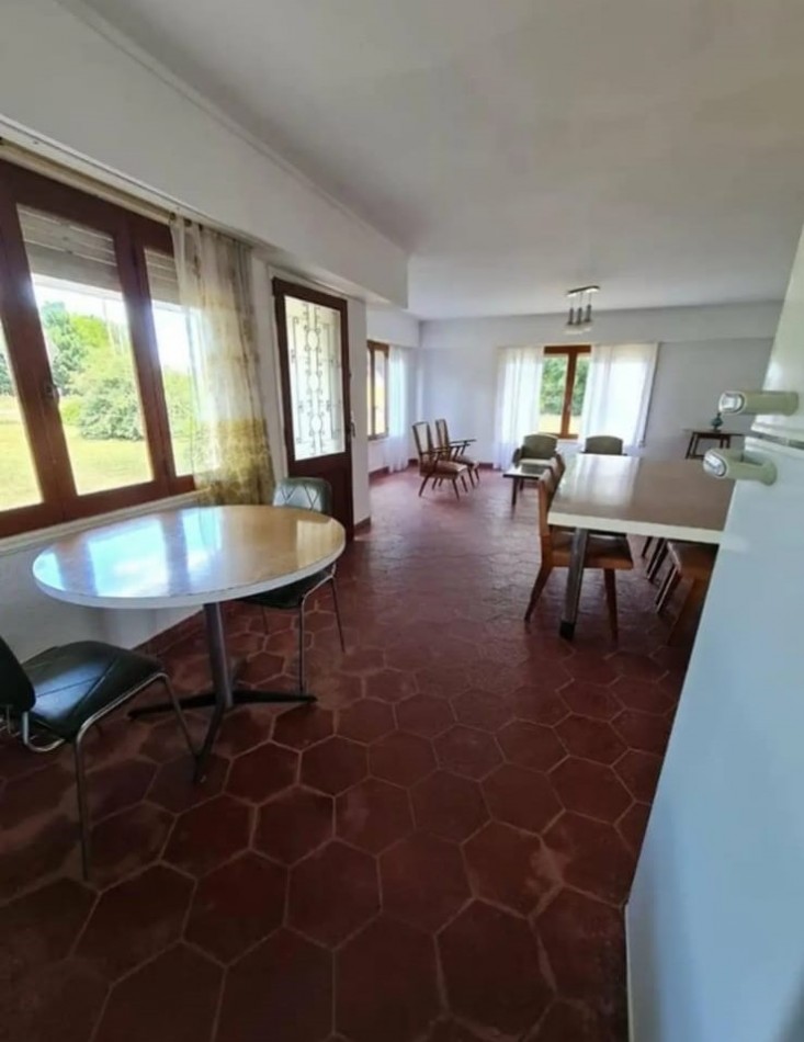 CASA QUINTA C/QUINCHO , PILETA ,CASA DE CASEROS Y GALPON -SIERRA DE LOS PADRES