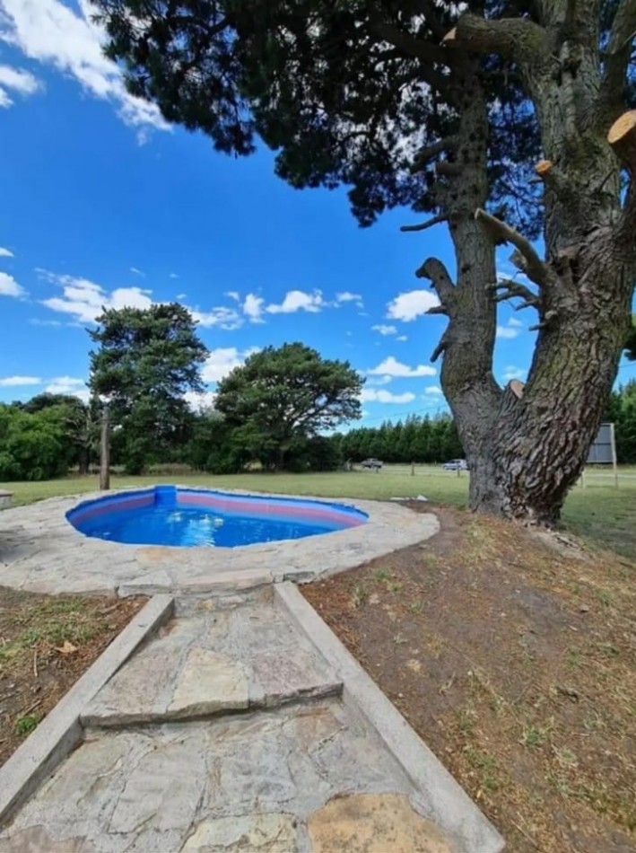 CASA QUINTA C/QUINCHO , PILETA ,CASA DE CASEROS Y GALPON -SIERRA DE LOS PADRES