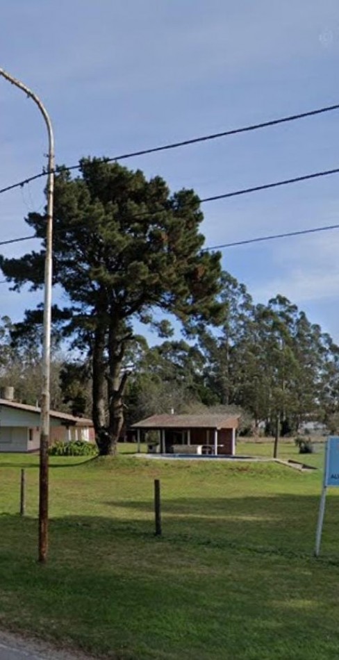 CASA QUINTA C/QUINCHO , PILETA ,CASA DE CASEROS Y GALPON -SIERRA DE LOS PADRES