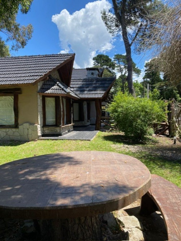 CABAÑA CON PILETA Y PARQUE-BOSQUE PERALTA RAMOS