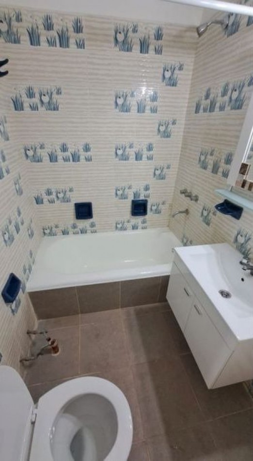 VENTA DEPARTAMENTO 2 AMB A LA CALLE CON BALCON