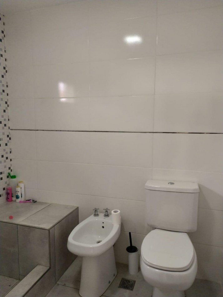 CASA EN VENTA BARRIO LOS LOBOS