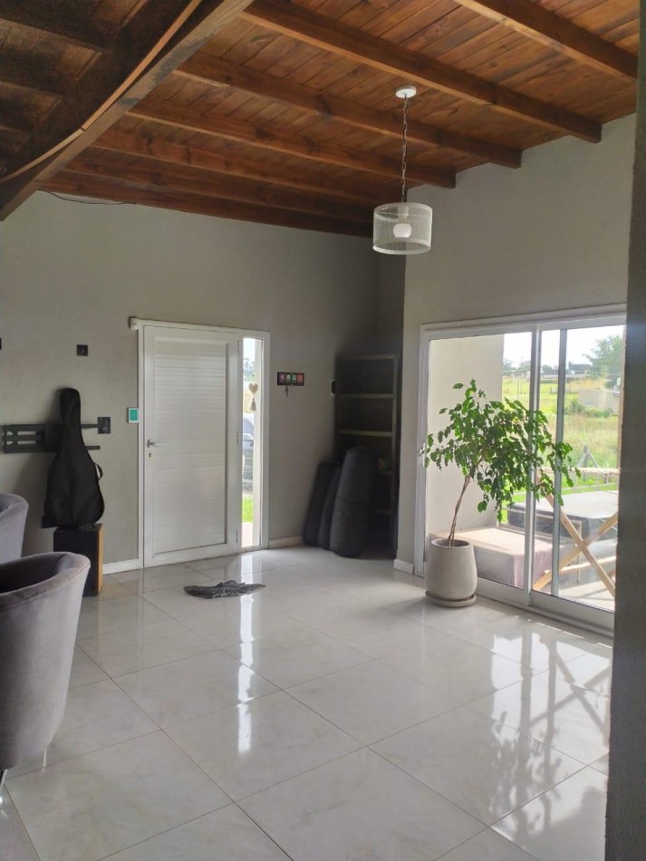 CASA EN VENTA BARRIO LOS LOBOS