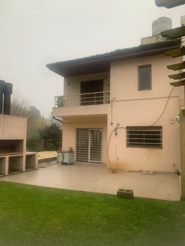 Chalet Bosque 5 Habitaciones con Pileta