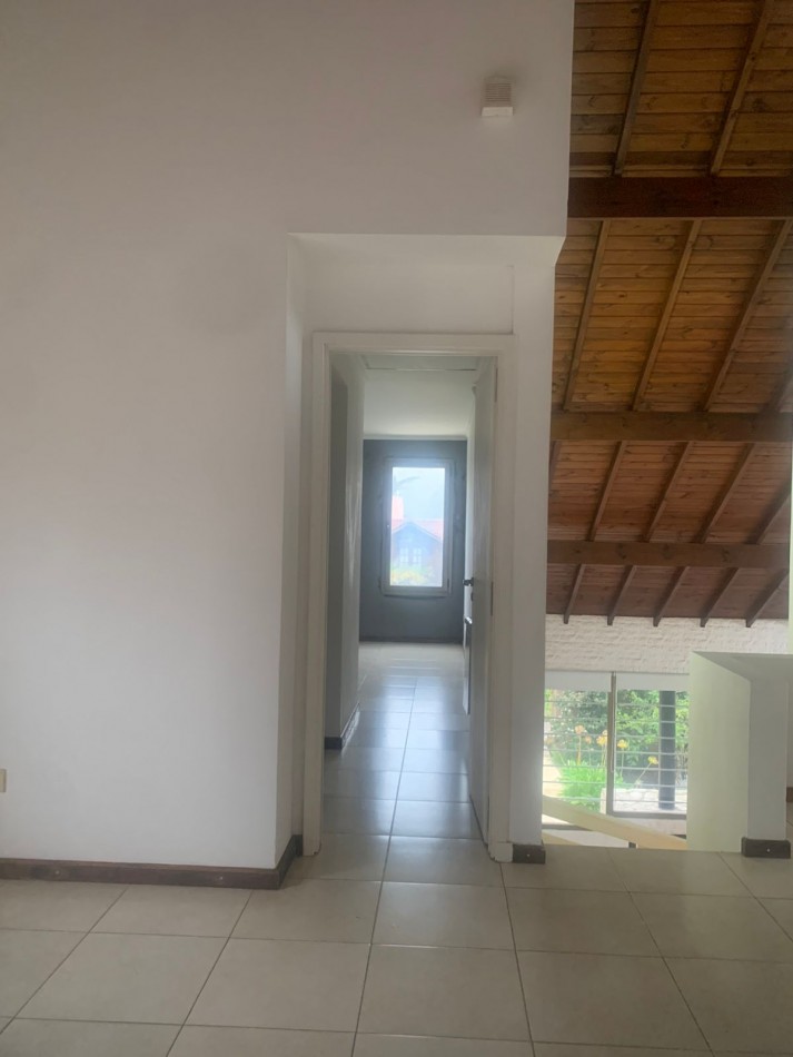 Chalet Bosque 5 Habitaciones con Pileta