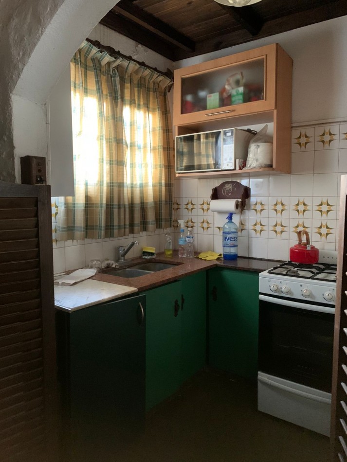 Casa 3 AMBIENTES sobre LOTE UNICO-Parque y Parrilla-TODOS LOS SERVICIOS