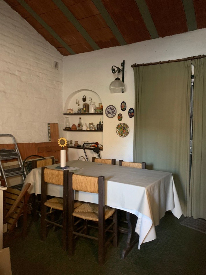 Casa 3 AMBIENTES sobre LOTE UNICO-Parque y Parrilla-TODOS LOS SERVICIOS