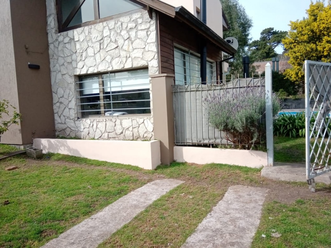 Chalet Bosque 5 Habitaciones con Pileta