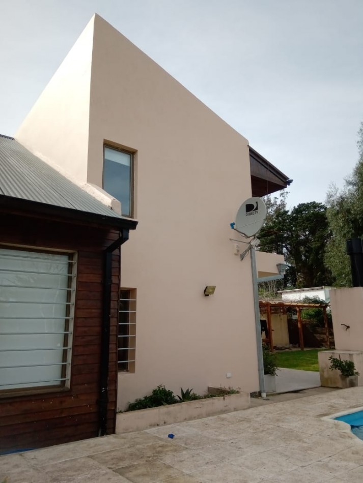 Chalet Bosque 5 Habitaciones con Pileta