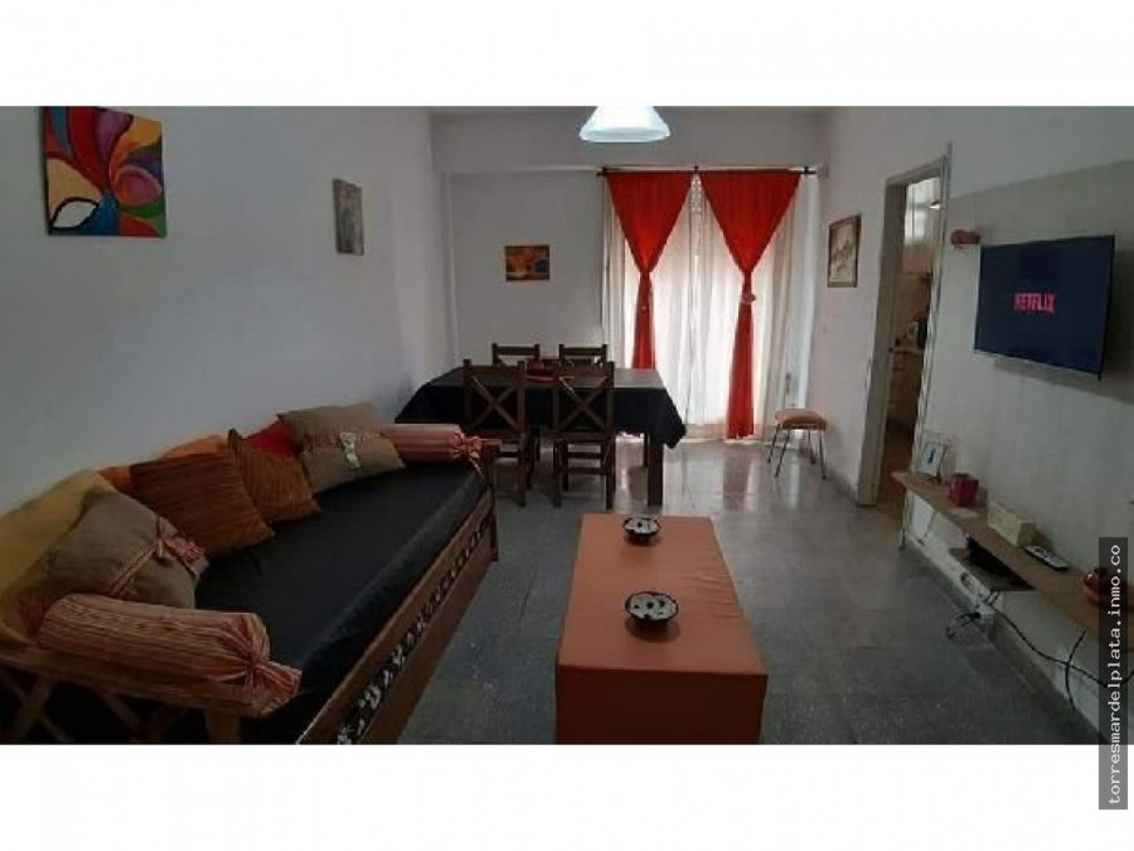 VENTA DEPARTAMENTO DE 2 amb A LA CALLE CON BALCON