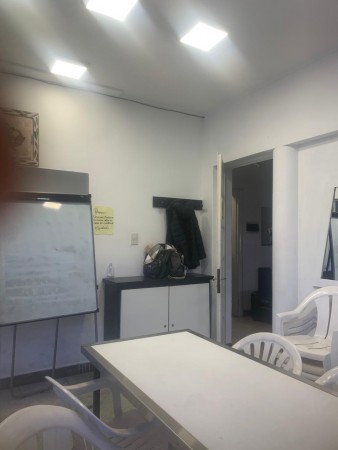 OPORTUNIDAD PH 4 AMBIENTES CON COCHERA MACROCENTRO
