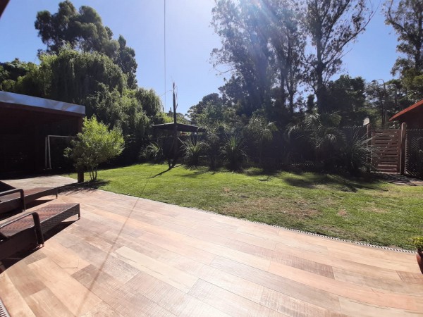 CASA CON PISCINA SOBRE DOS LOTES EN LA MEJOR ZONA DEL BOSQUE PERALTA RAMOS
