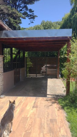 CASA CON PISCINA SOBRE DOS LOTES EN LA MEJOR ZONA DEL BOSQUE PERALTA RAMOS