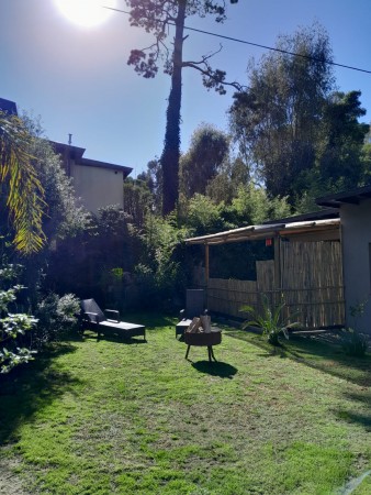 CASA CON PISCINA SOBRE DOS LOTES EN LA MEJOR ZONA DEL BOSQUE PERALTA RAMOS