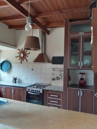CASA CON PISCINA SOBRE DOS LOTES EN LA MEJOR ZONA DEL BOSQUE PERALTA RAMOS