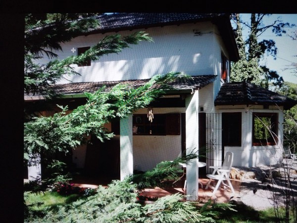 Chalet con 2 hab. sobre 1350 m2.BOSQUE PERALTA RAMOS