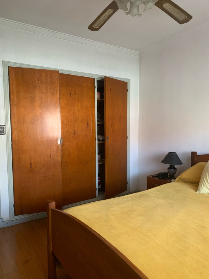 CASA DE 3 AMB. CON AMPLIO GALPON COCHERA