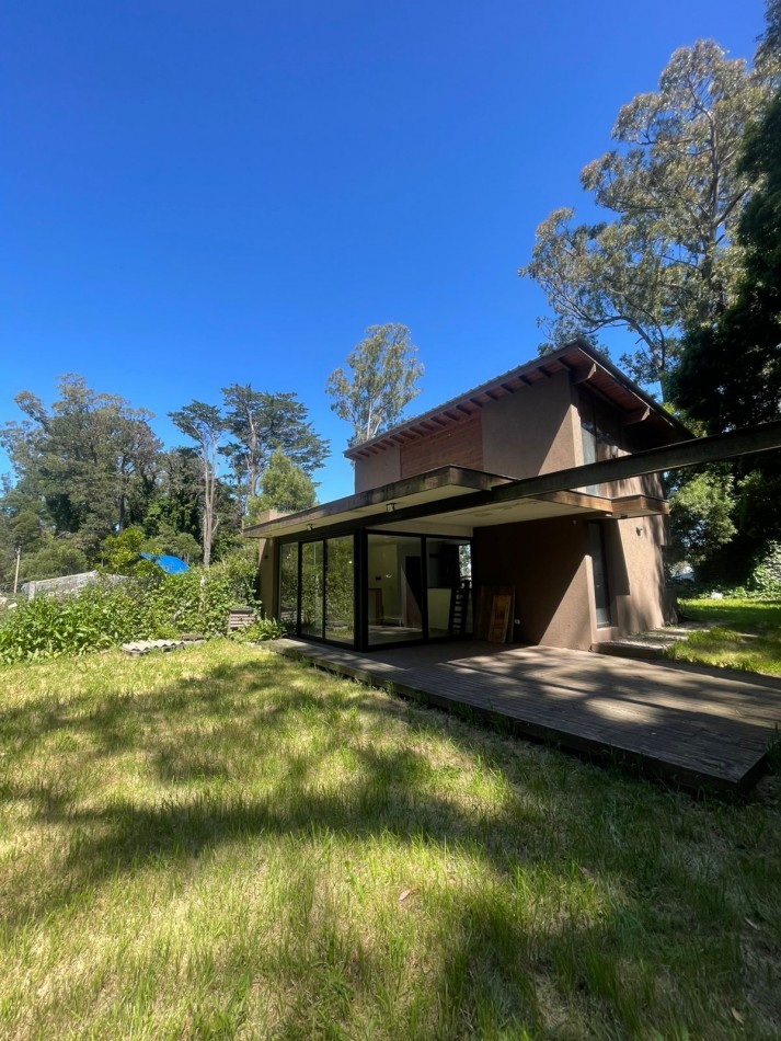 CASA tipo ,LOFT o MONOAMBIENTE a ampliar -SOBRE LOTE DE 450 M2-BOSQUE PERALTA RAMOS 