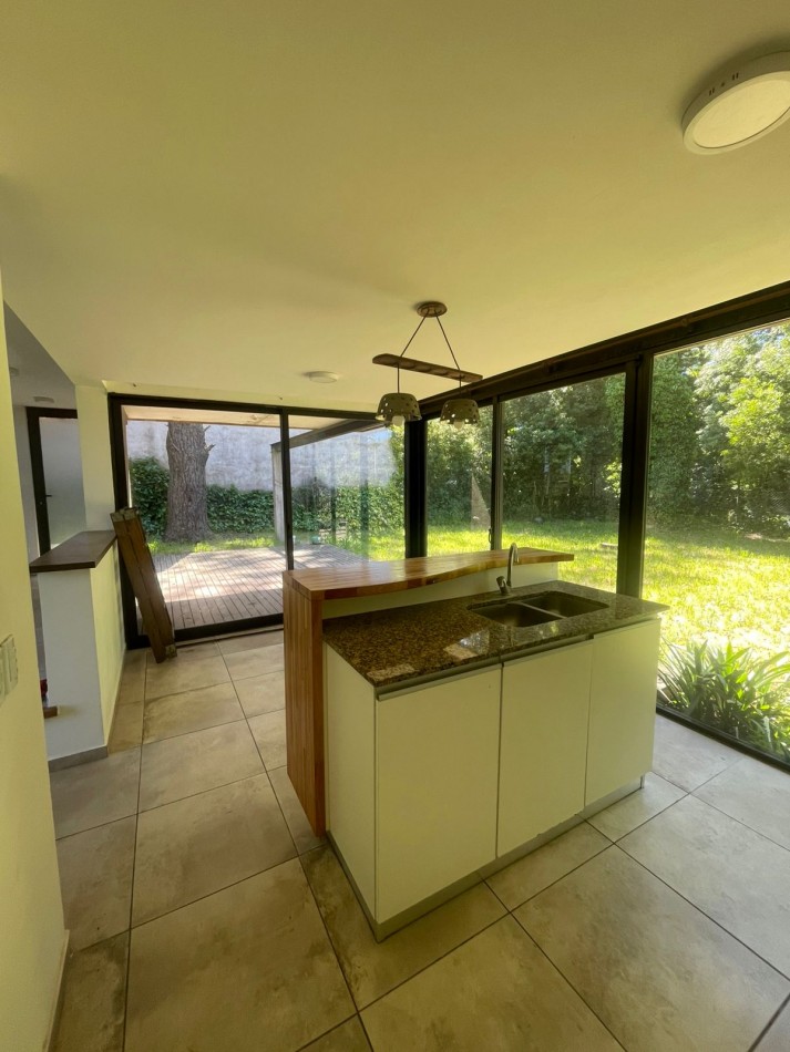 CASA tipo ,LOFT o MONOAMBIENTE a ampliar -SOBRE LOTE DE 450 M2-BOSQUE PERALTA RAMOS 