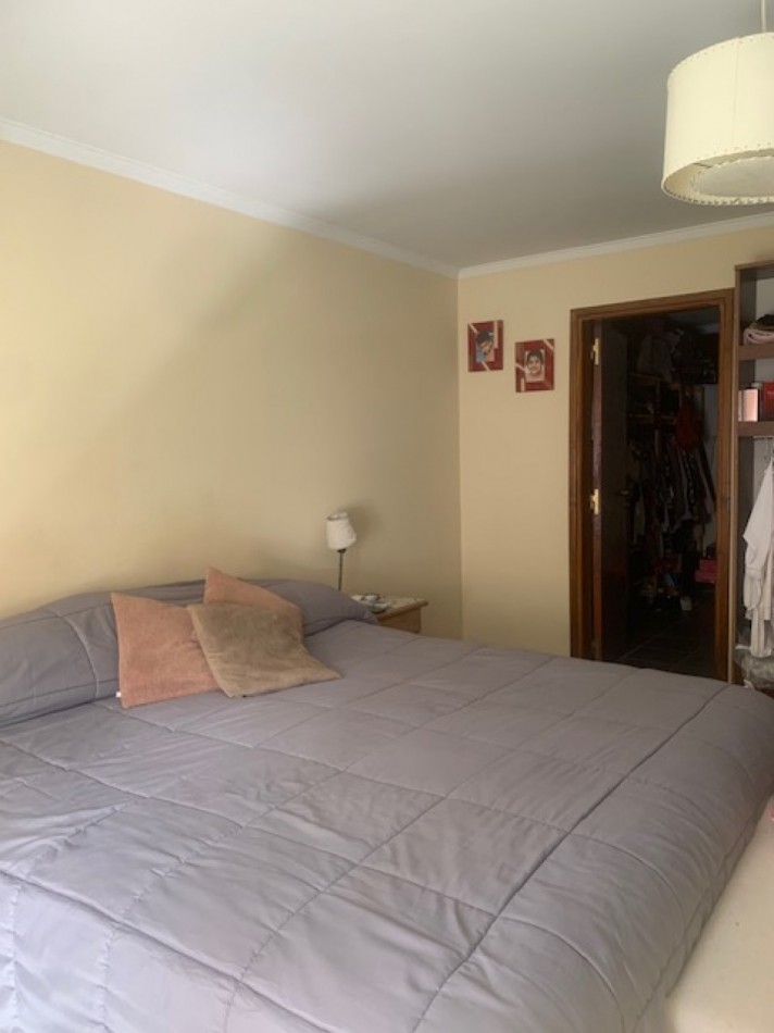 IMPORTANTE CASA SOBRE 3 LOTES -INMEJORABLE UBICACION