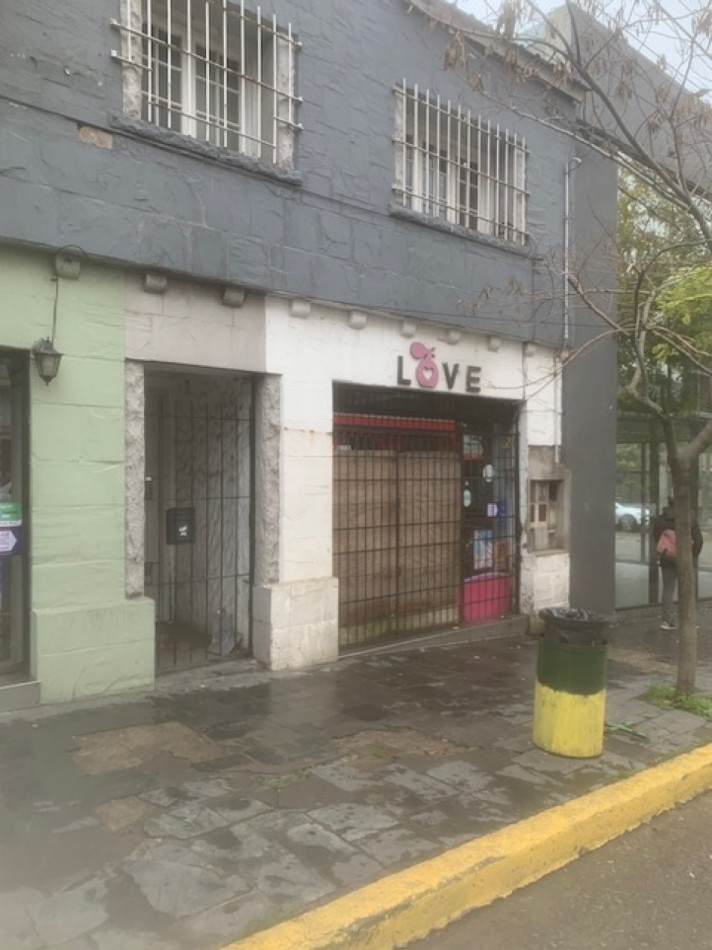 LOCAL A LA CALLE -ZONA PUERTO