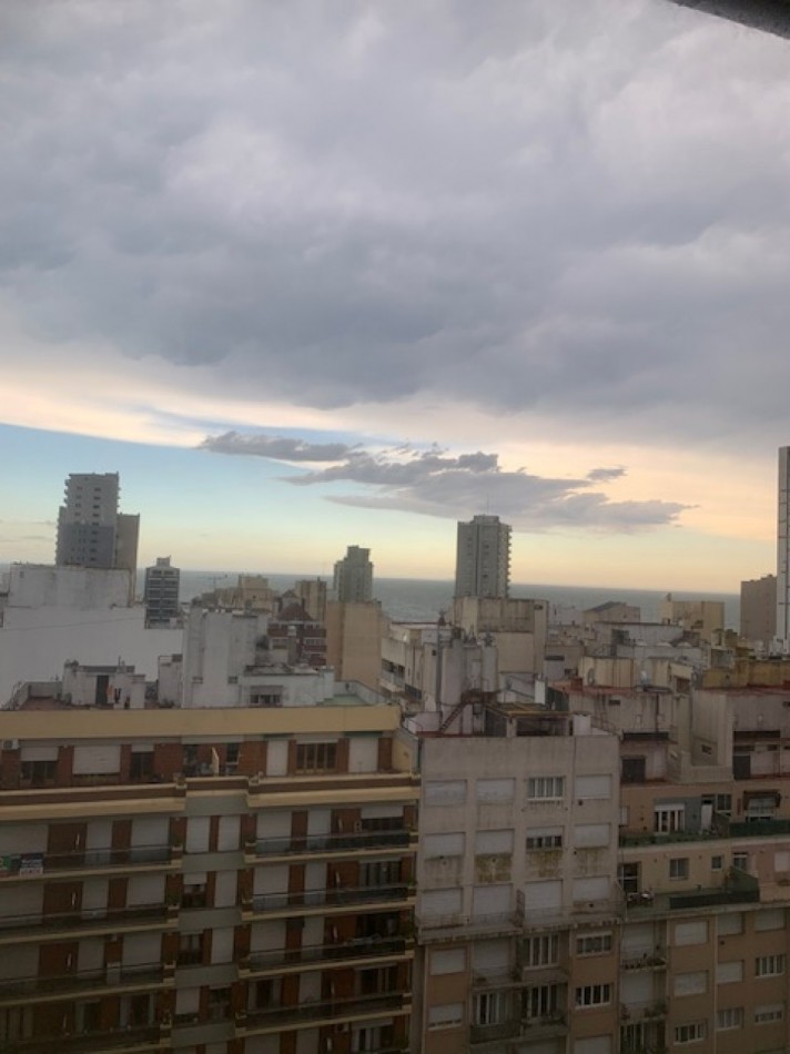 UNICO MONOAMBIENTE CON VISTA PANORAMICA AL MAR -LA PERLA