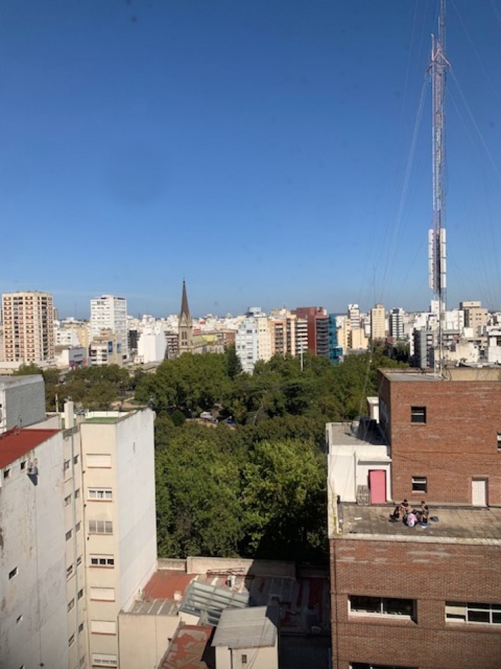 2 AMB IMPECABLE MUY LUMINOSO PISO 14-LA PERLA