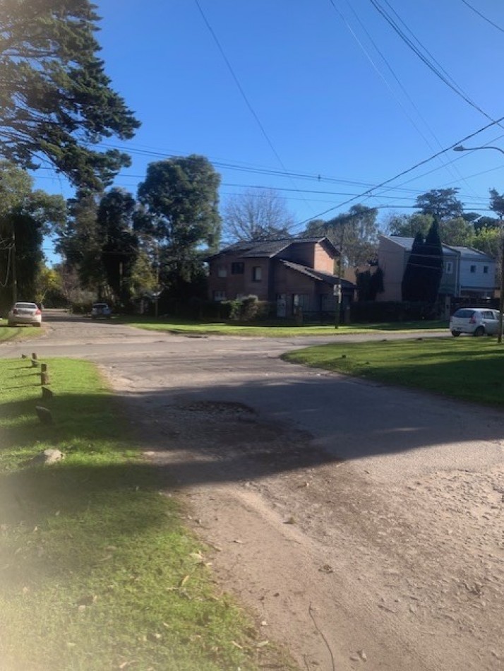 IMPORTANTES Y UNICOS 2 LOTES SOBRE CALLE DON ARTURO-FINANCIACION -AMPLIAS FACILIDADES