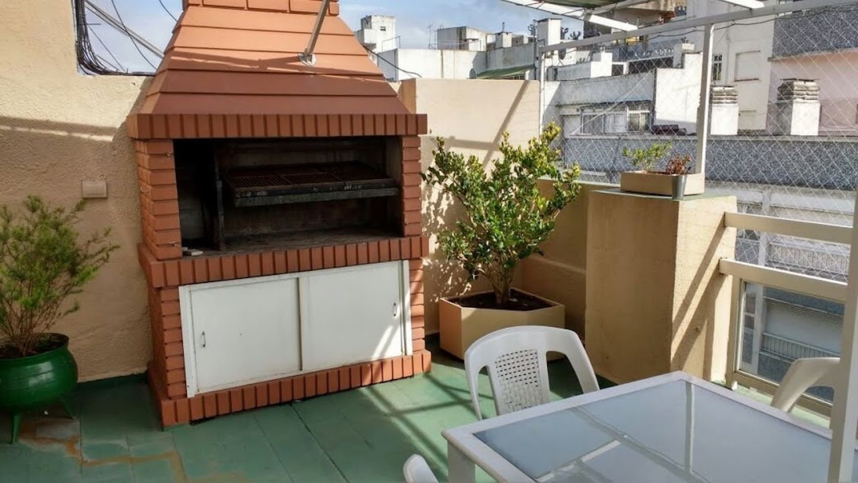 DEPARTAMENTO TIPO PENTHOUSE 4 AMBIENTES CON TERRAZA Y PARRILLA 4 AMB