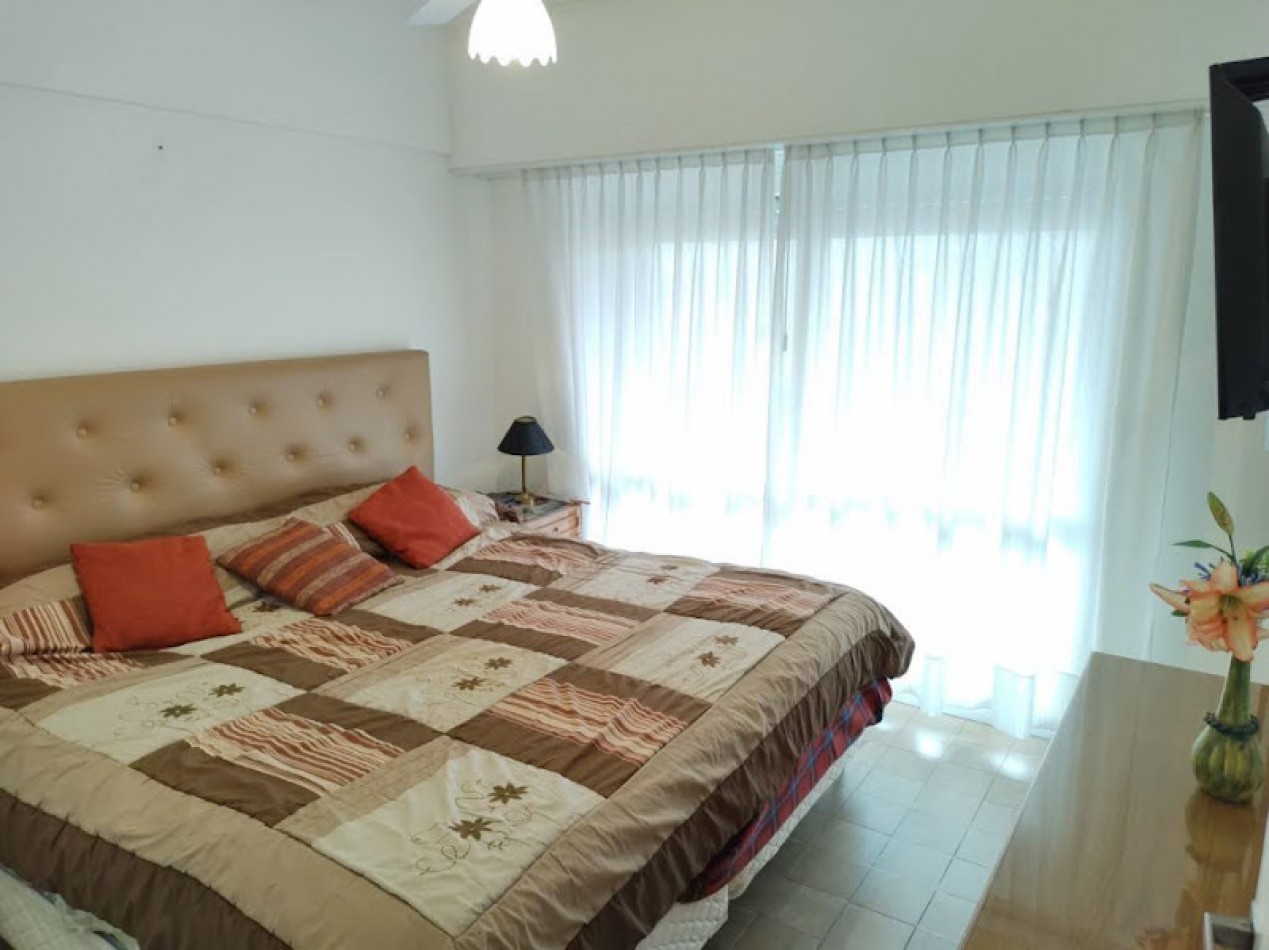 DEPARTAMENTO DE 4 AMBIENTES CON DEPENDENCIA Y CON COCHERA- LA PERLA