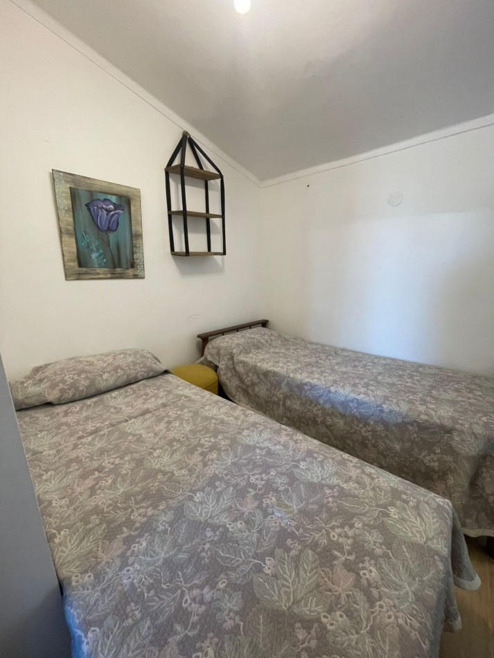 PARA 6 HUESPEDES -PH en Planta alta -3 DORMITORIOS, 2 BAÑOS -COCHERA-TERRAZA C/PARRILLA Y LAVADERO