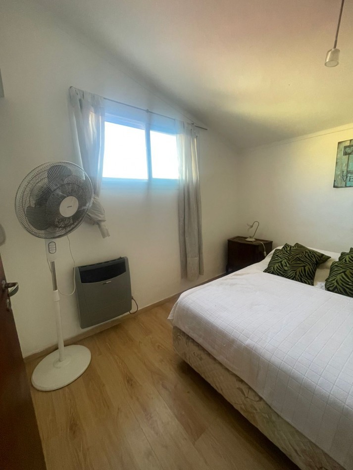 PARA 6 HUESPEDES -PH en Planta alta -3 DORMITORIOS, 2 BAÑOS -COCHERA-TERRAZA C/PARRILLA Y LAVADERO