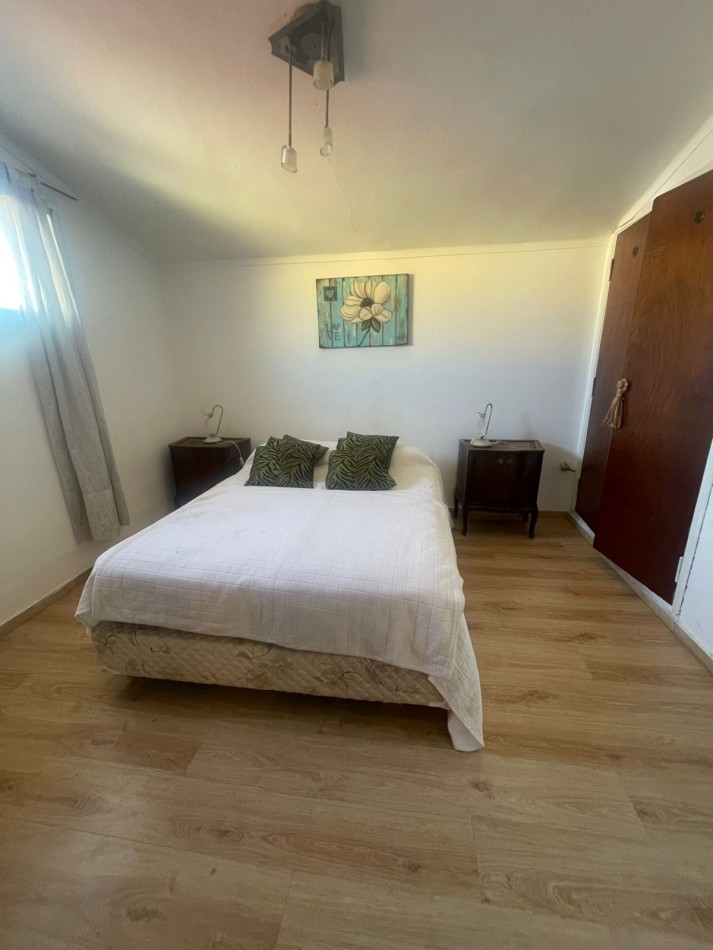 PARA 6 HUESPEDES -PH en Planta alta -3 DORMITORIOS, 2 BAÑOS -COCHERA-TERRAZA C/PARRILLA Y LAVADERO