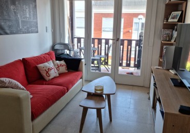 PH 2 AMB A LA CALLE CON BALCON -AVELLANEDA Y LA RIOJA