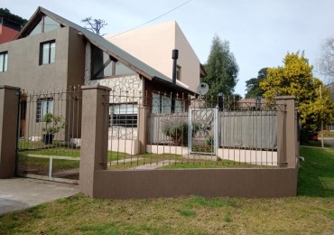Chalet Bosque 5 Habitaciones con Pileta