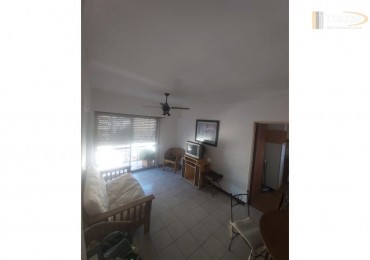 Departamento de 2 ambientes a la calle Falucho y Tucuman