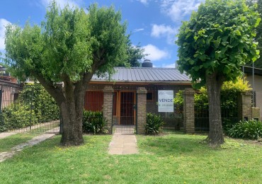 Casa 3 AMBIENTES  sobre LOTE UNICO-Parque y Parrilla-TODOS LOS SERVICIOS 