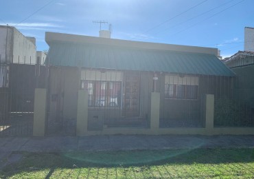 CASA DE 3 AMB. CON AMPLIO GALPON COCHERA